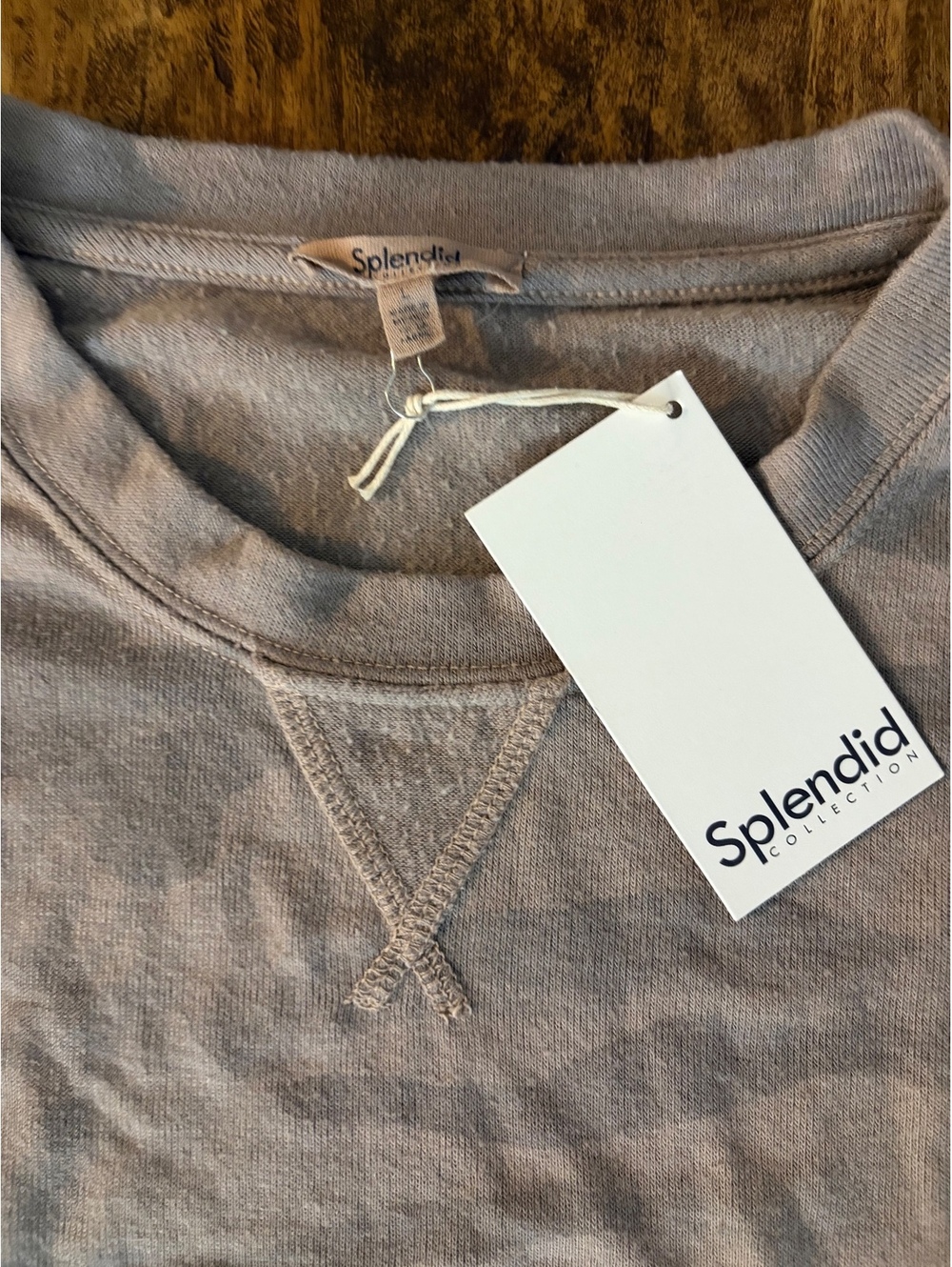 Splendid Collection Women's Cropped Camel Camo Long Sleeve Sweatshirt Size Large